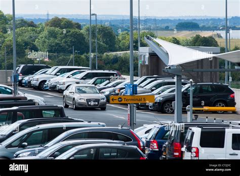 heathrow terminal 5 car parking